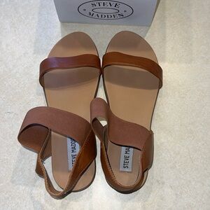 STEVE MADDEN summer sandals! Perfect for the beach, a picnic or just a day out!
